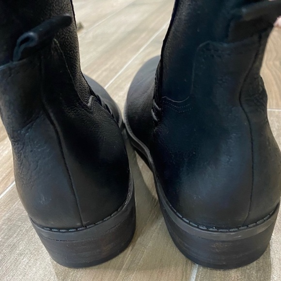 $35 - Vince Camuto black leather riding boot knee high - Picture 4 of 7